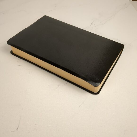 Holy Bible New Living Translation Red Letter Tyndale Gift & Award Edition 1997 - Picture 10 of 11